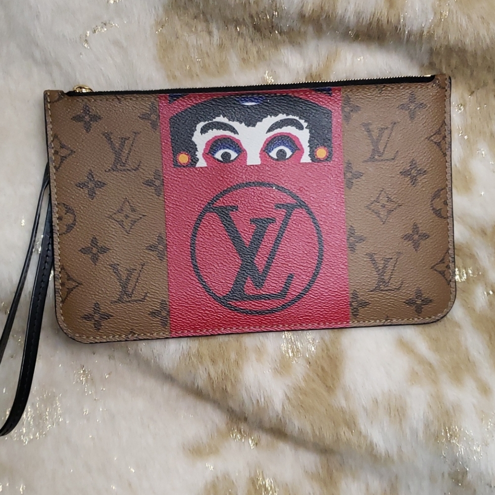 Louis Vuitton Kabuki Neverfull pouch